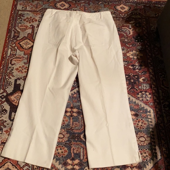White Jean capris - Picture 3 of 4
